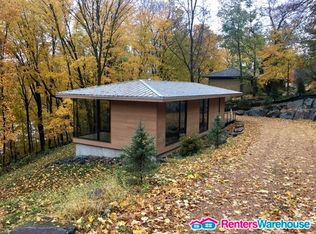 6135 Ridge Rd, Excelsior, MN 55331