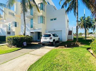 25 Villa Este, Dorado, PR 00646