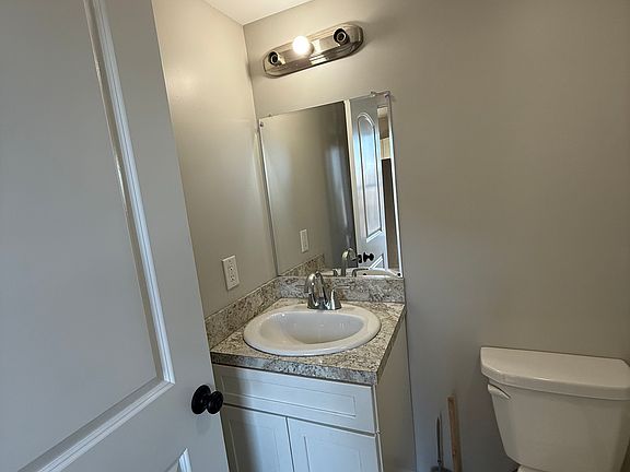 4th image of 149-145-151 Washington St #2