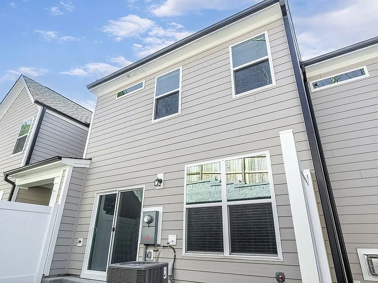 327 Marbella Grove Ct — Photo 28