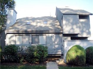 74 Linda Ln, Edison, NJ 08820