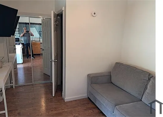 115 Menlo Ct — Photo 1