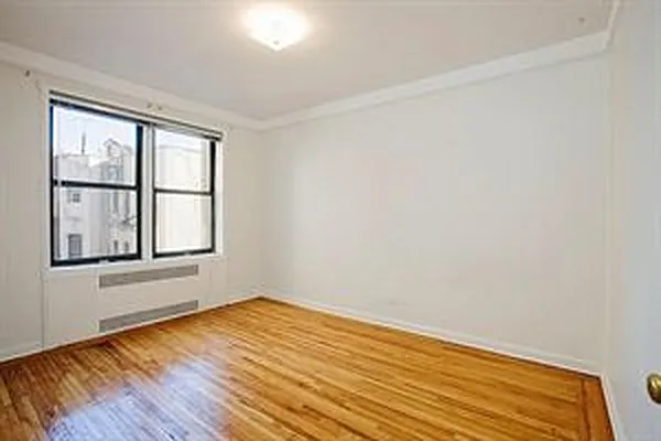 Rented by Douglas Elliman | media 17