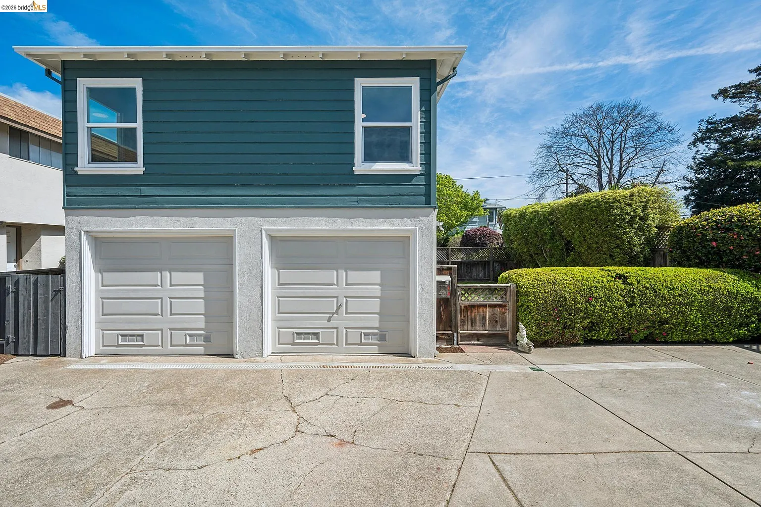 3239 Briggs Ave photo 1