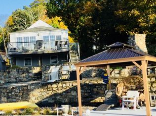 32 Chincopee Rd, Lake Hopatcong, NJ 07849