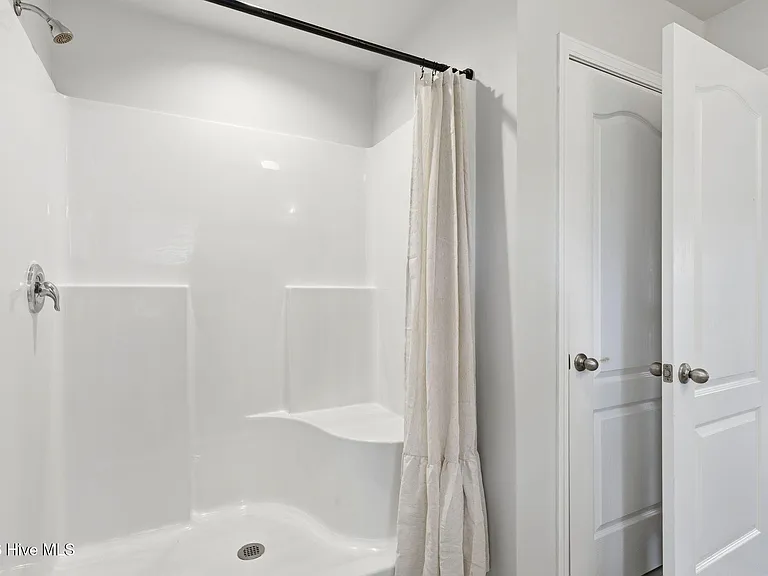 821 Conductor Ct — Photo 23