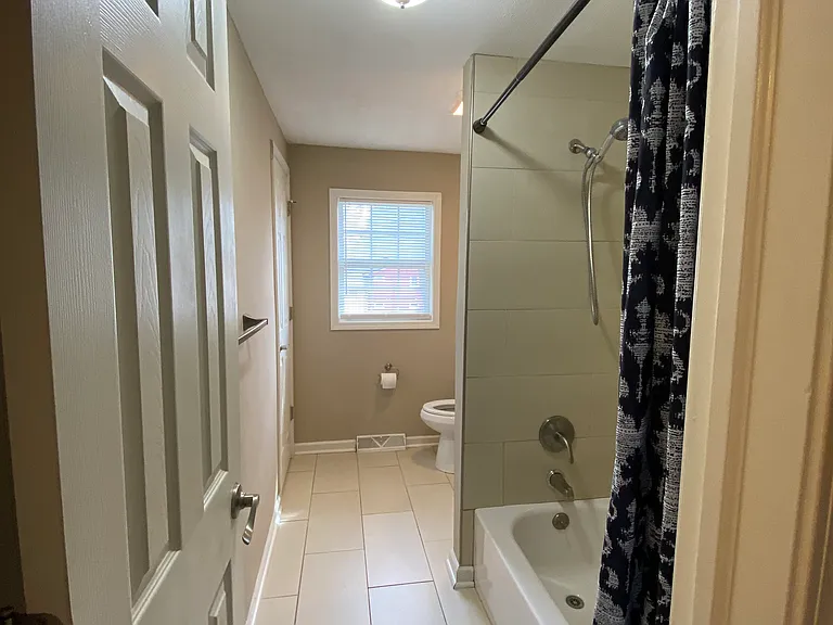 112 Meadow River Dr — Photo 8