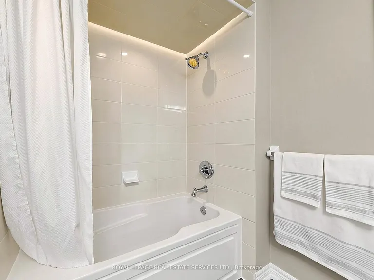 1158 Atkins Dr — Photo 36
