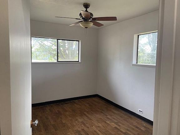3rd image of 24241 Mangat Ln