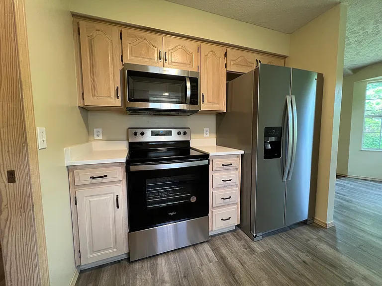 1538 S Saint Marys Ave — Photo 7