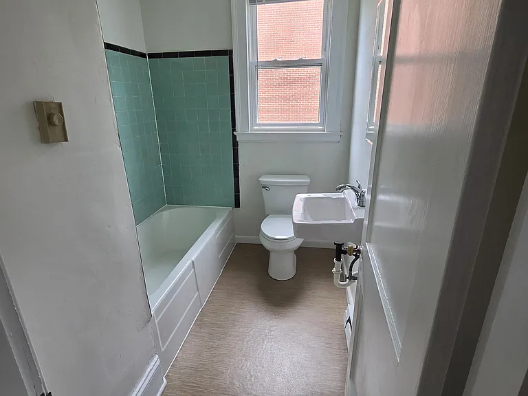 1676 S Sycamore St #2-1-2 — Photo 11