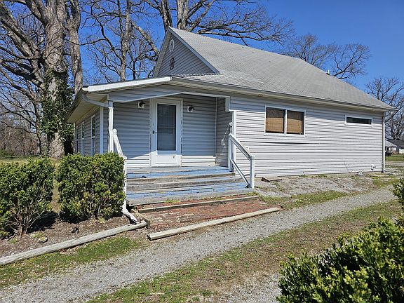 3rd image of 1024 Tolle Rd