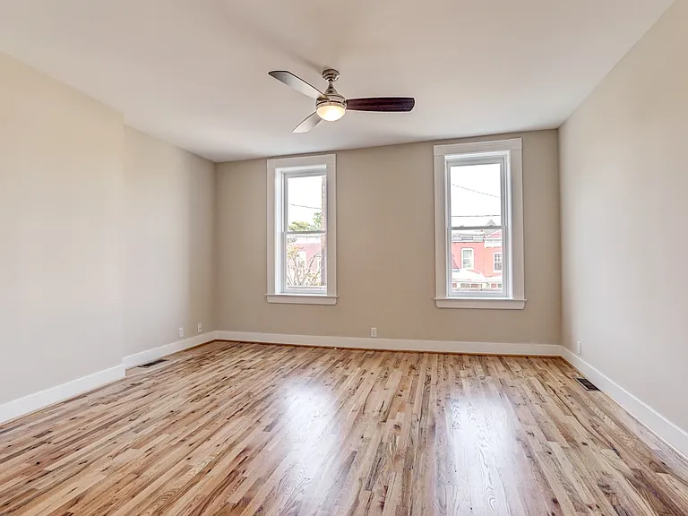 14 W Leigh St — Photo 11