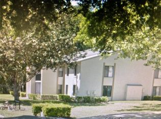 1423 Pine Glen Ln APT A2, Tarpon Springs, FL 34688
