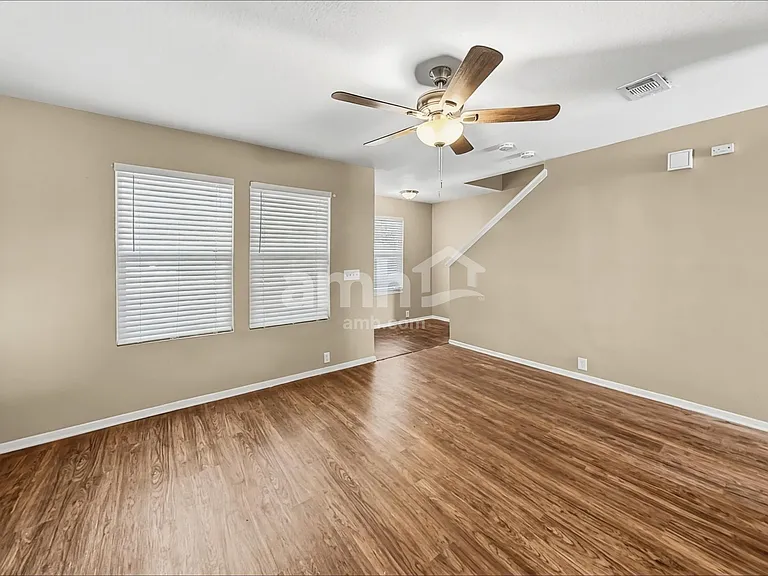3443 Becker Glen St — Photo 6