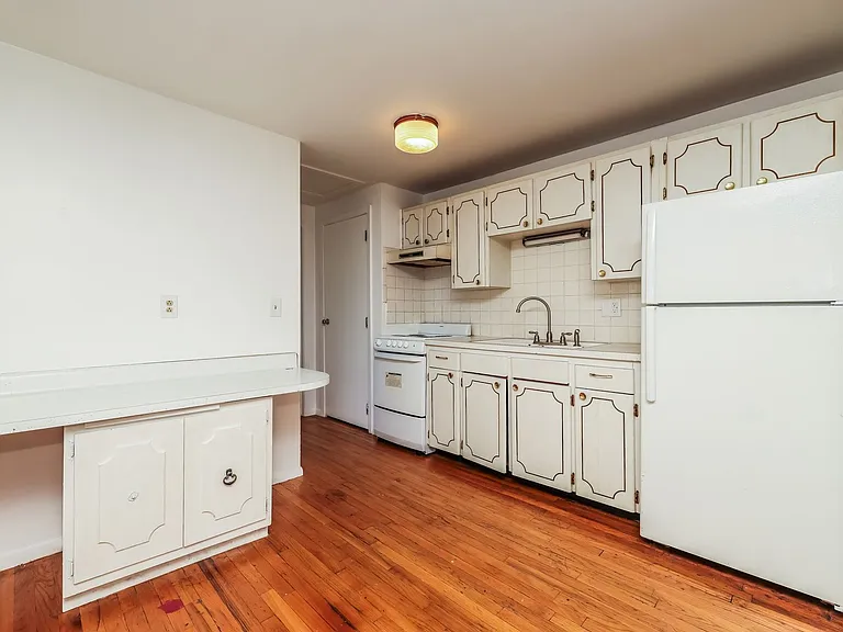3611-3625 Charlotte Dr — Photo 3