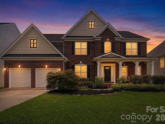 2nd image of 5098 Cressingham Dr