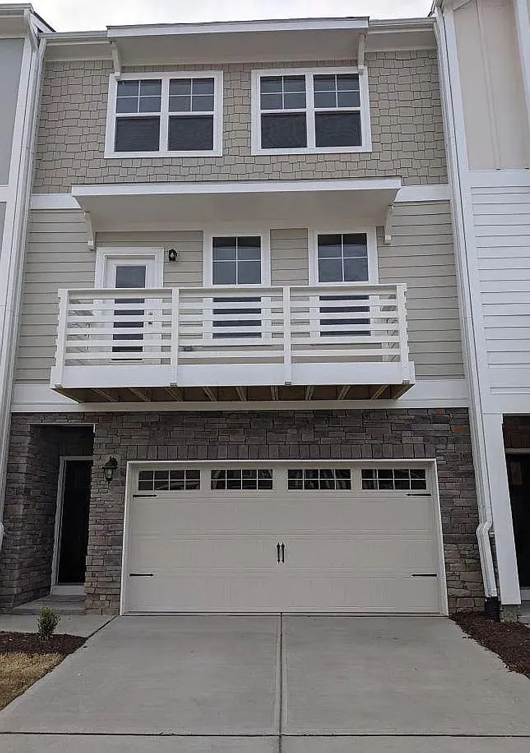 Room in 4 Bedroom Home at Diamond Dove Ln — Photo 1