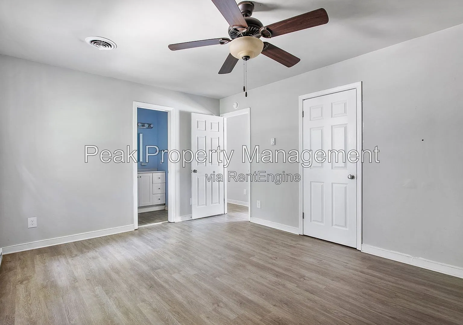 3 bed, 1.0 bath, 1056 sqft, $1,850 — Photo 2