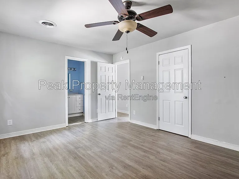 3801 Grizzard Dr — Photo 2