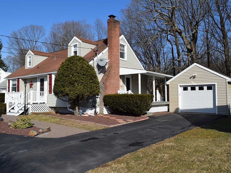 1st image of 46 Horseshoe Dr