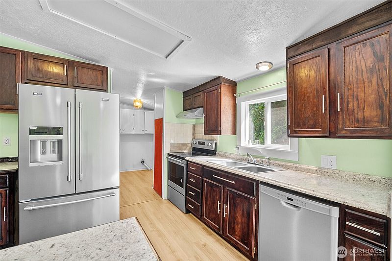 2nd image of 4672 Birch Bay Lynden Road #82