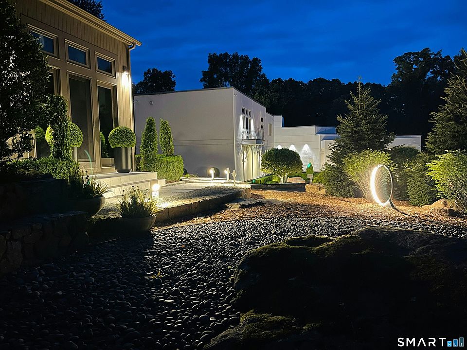 1st image of 300 Sturges Ridge Road