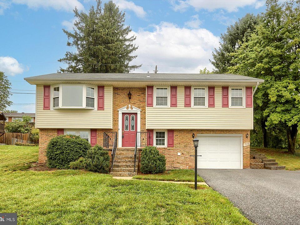 1st image of 111 Greenwood Dr