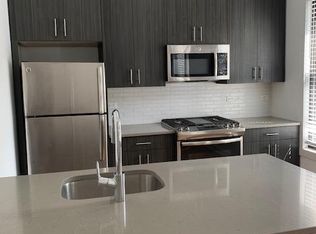 1228 W Diversey Pkwy APT 1F, Chicago, IL 60614