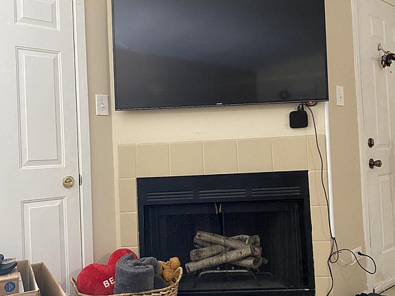 4th image of 1267 Wyndham Dr #106