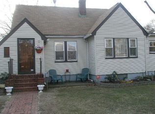 60 Kenwood Ave, Massapequa, NY 11758