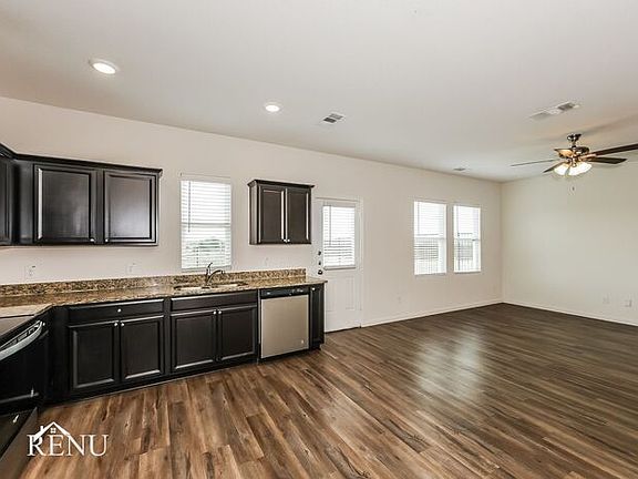 3rd image of 6008 Mojave Dr