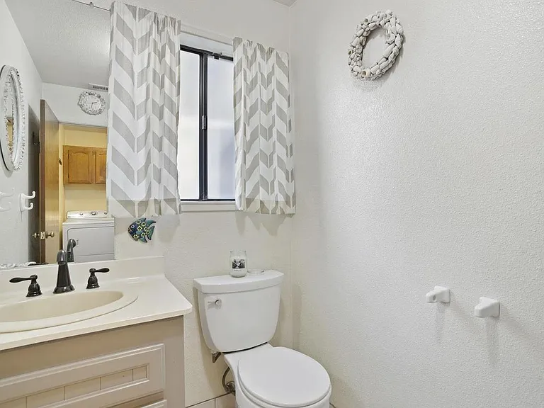 5205 Verdi Way — Photo 35