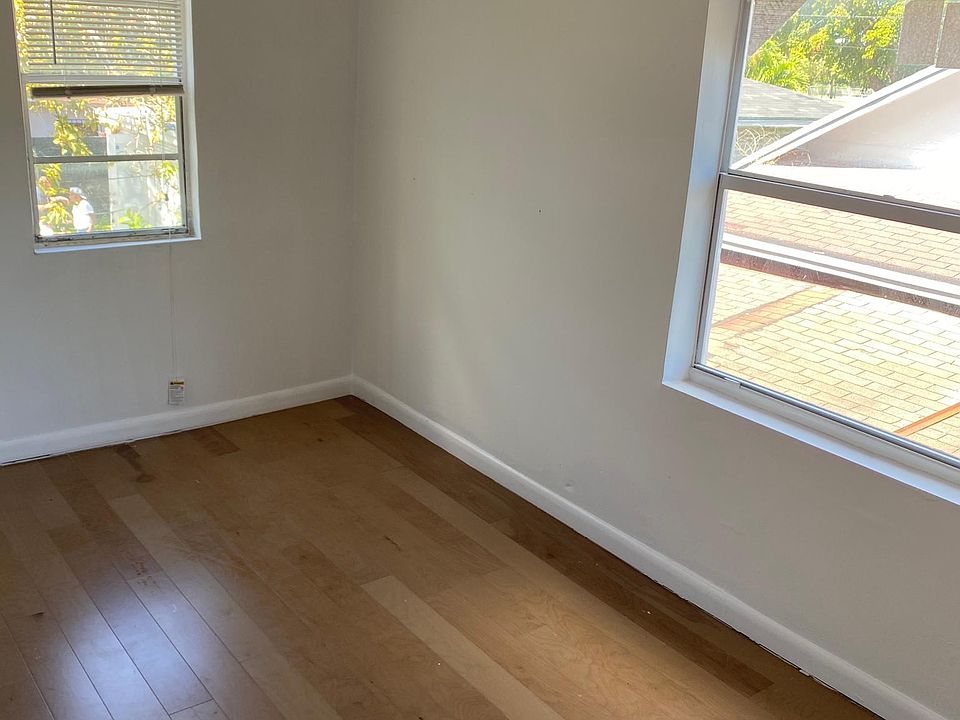 2nd image of 548 NW 30th St #5