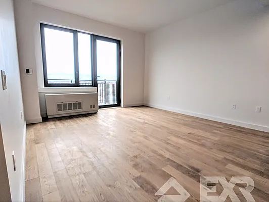 Rented by EXR | media 5