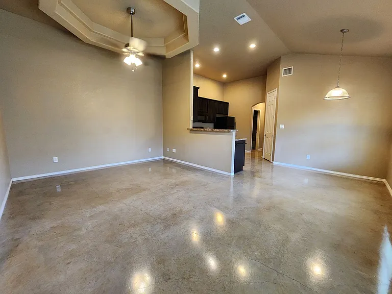 224B Anne Louise Dr — Photo 4