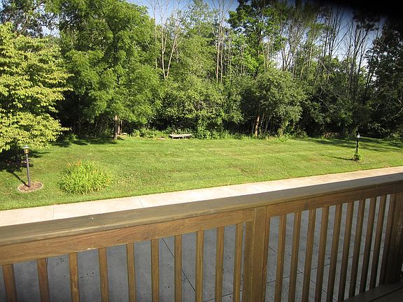 3rd image of 838 Red Oak Trl