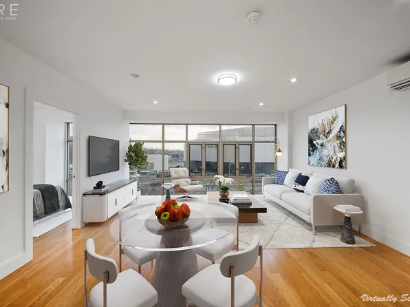 90-02 Queens Boulevard image 1 of 10