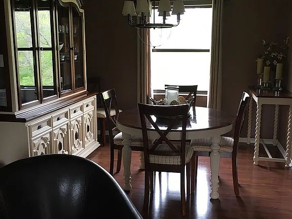 2nd image of 6860 Rushwood Ct