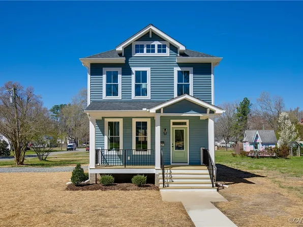 708 S Main St, Blackstone, VA 23824