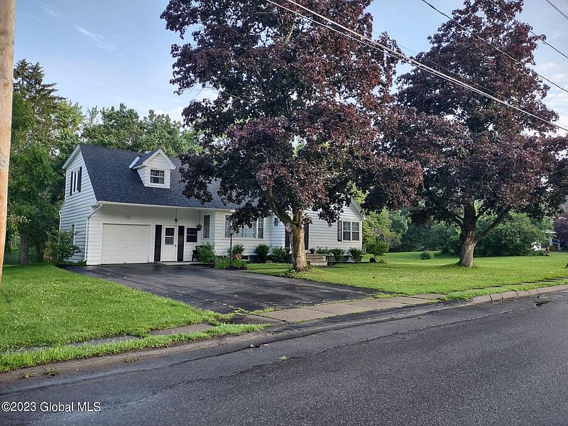 2nd image of 119 Pleasant Avenue