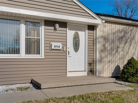 3rd image of 5716 W 71st St