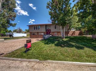 9833 W 67th Pl, Arvada, CO 80004