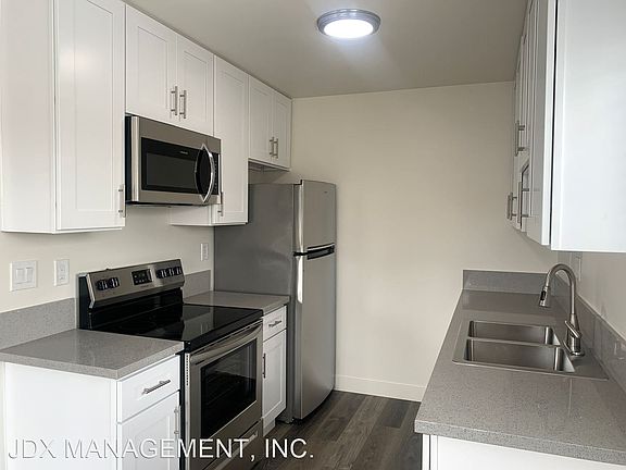 5th image of 909 S Sunshine Ave #7