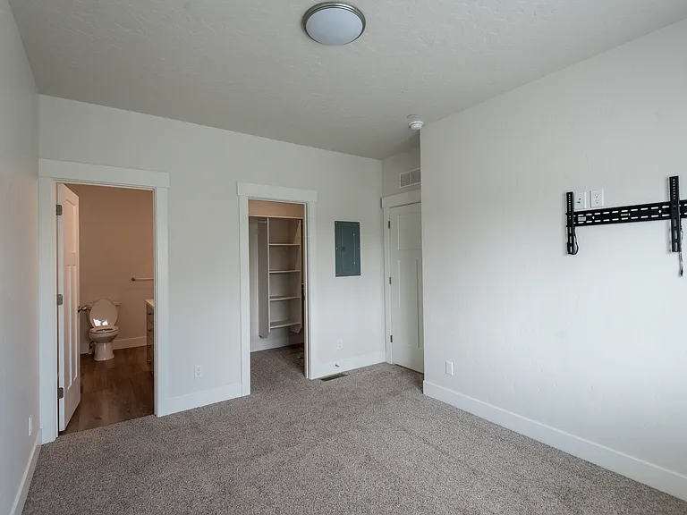 1800 N 7th Ave #105 — Photo 8