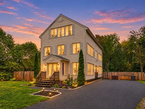 111 Ferry Rd, Salisbury, MA 01952