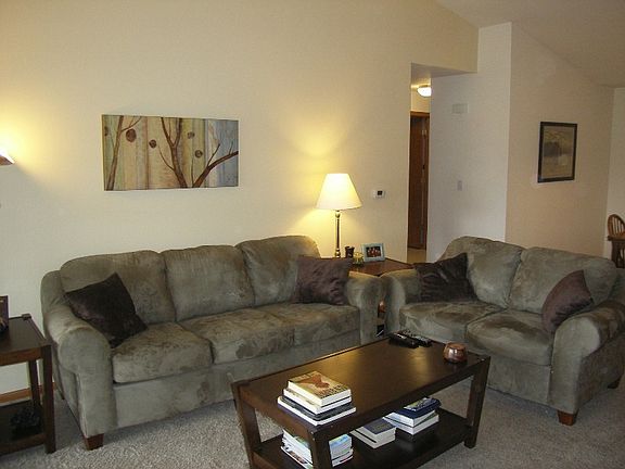 5th image of 18645 Emerald Dr