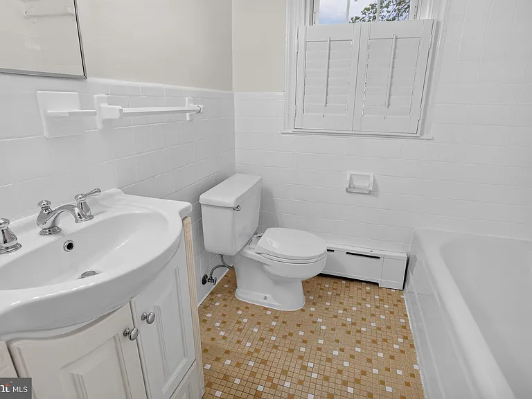 4705 Hunt Ave — Photo 22