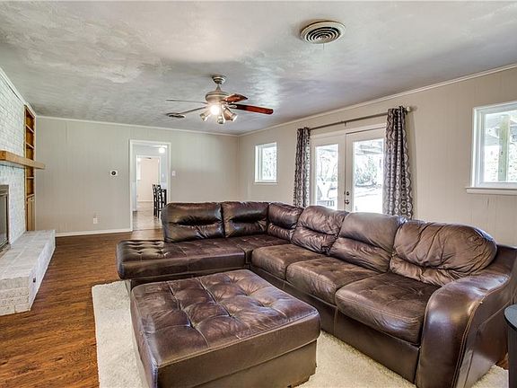 4th image of 3812 Wedgway Dr