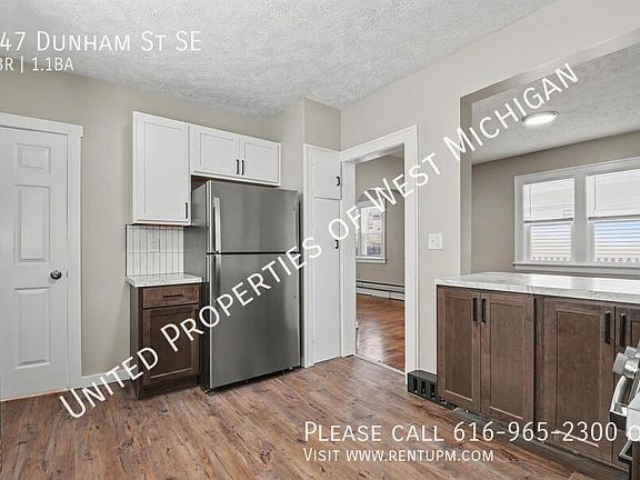 3rd image of 947 Dunham St SE